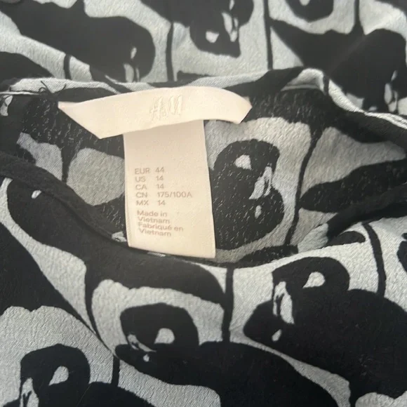 Girls H&M blouse - Picture 6 of 6